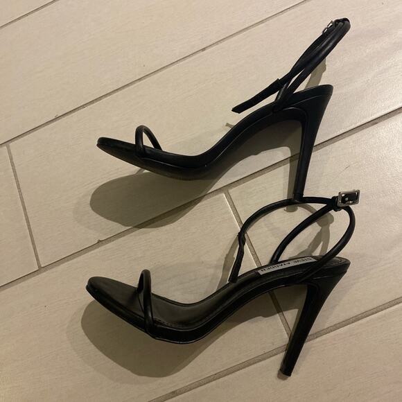 Steve Madden FATE sandals size 6.5 worn once - Picture 2 of 5
